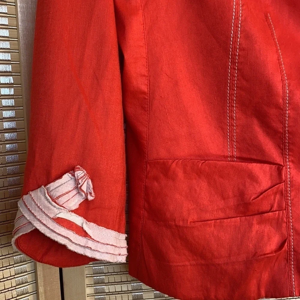 Tahari Red Blazer Jacket Womens Size Small Contrast‎ Stitching women size 12